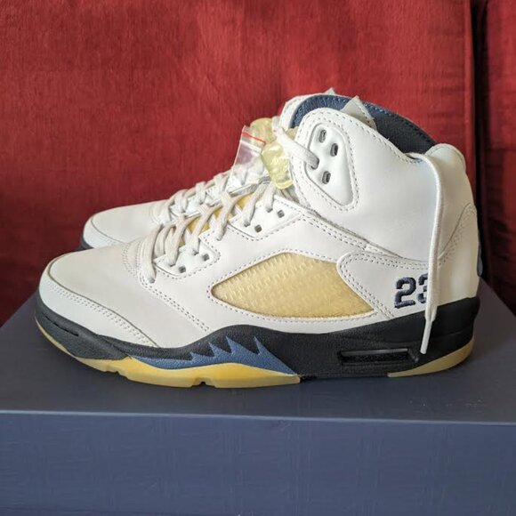 Jordan V A Ma Maniére "Dawn" - Picture 2 of 5